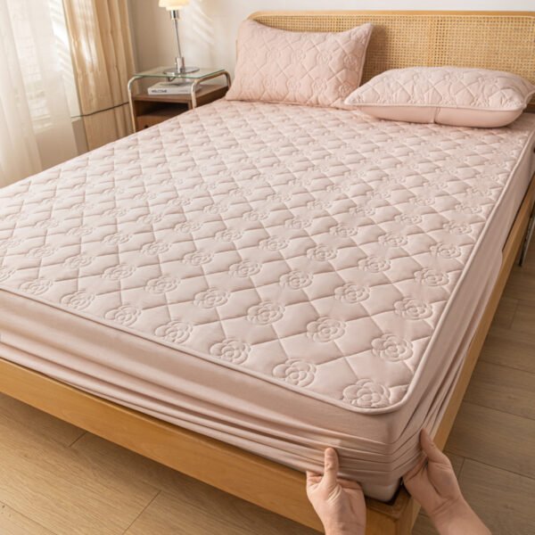 Waterproof To Prevent Leakage Of Urine Plus Mattress Cover Dustproof Mattress